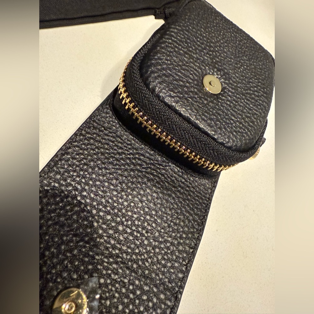 Bandolier Add-on Magnet Zipper Pouch - Picture 5 of 8